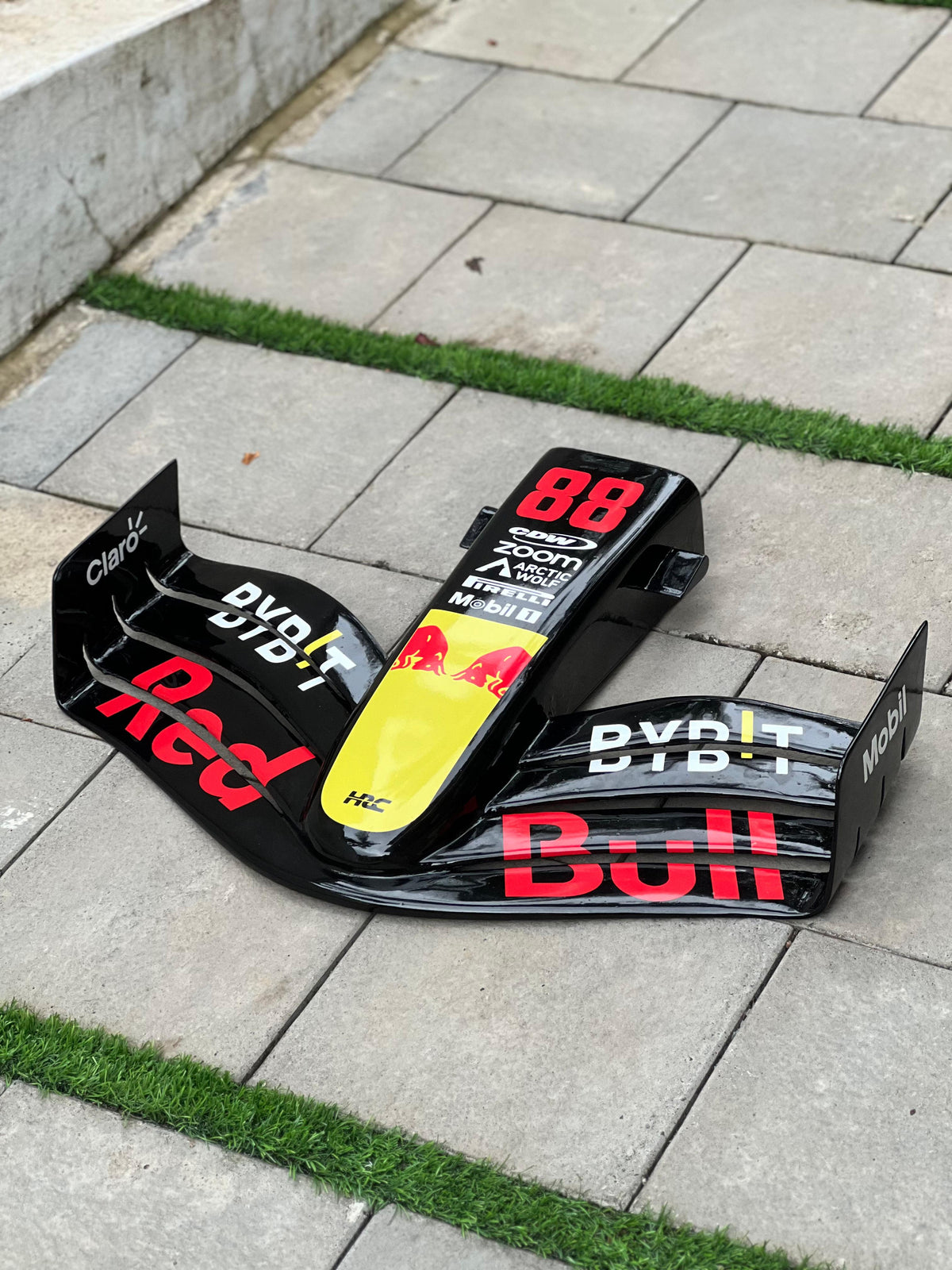 π THE RACING BULL WING - Art Display