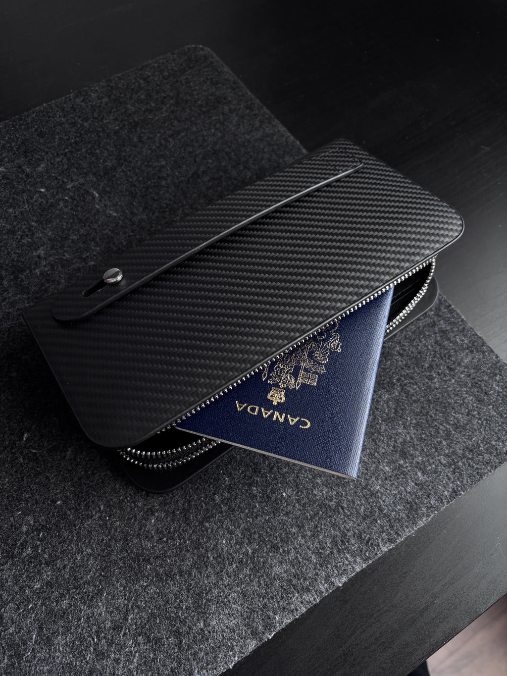 Carbon Fiber Pouch for Everyday Carry · Mulsanne