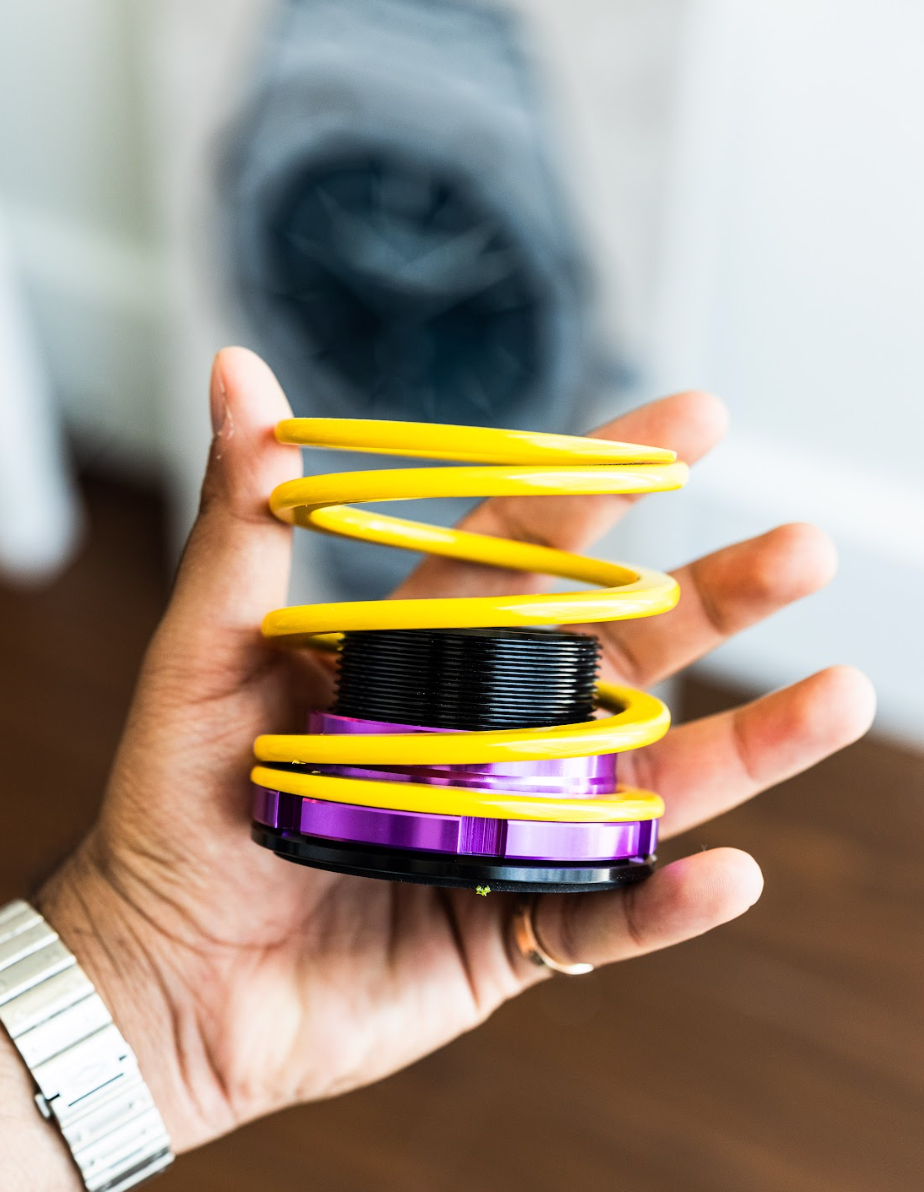 Shock Absorber Pen Holder