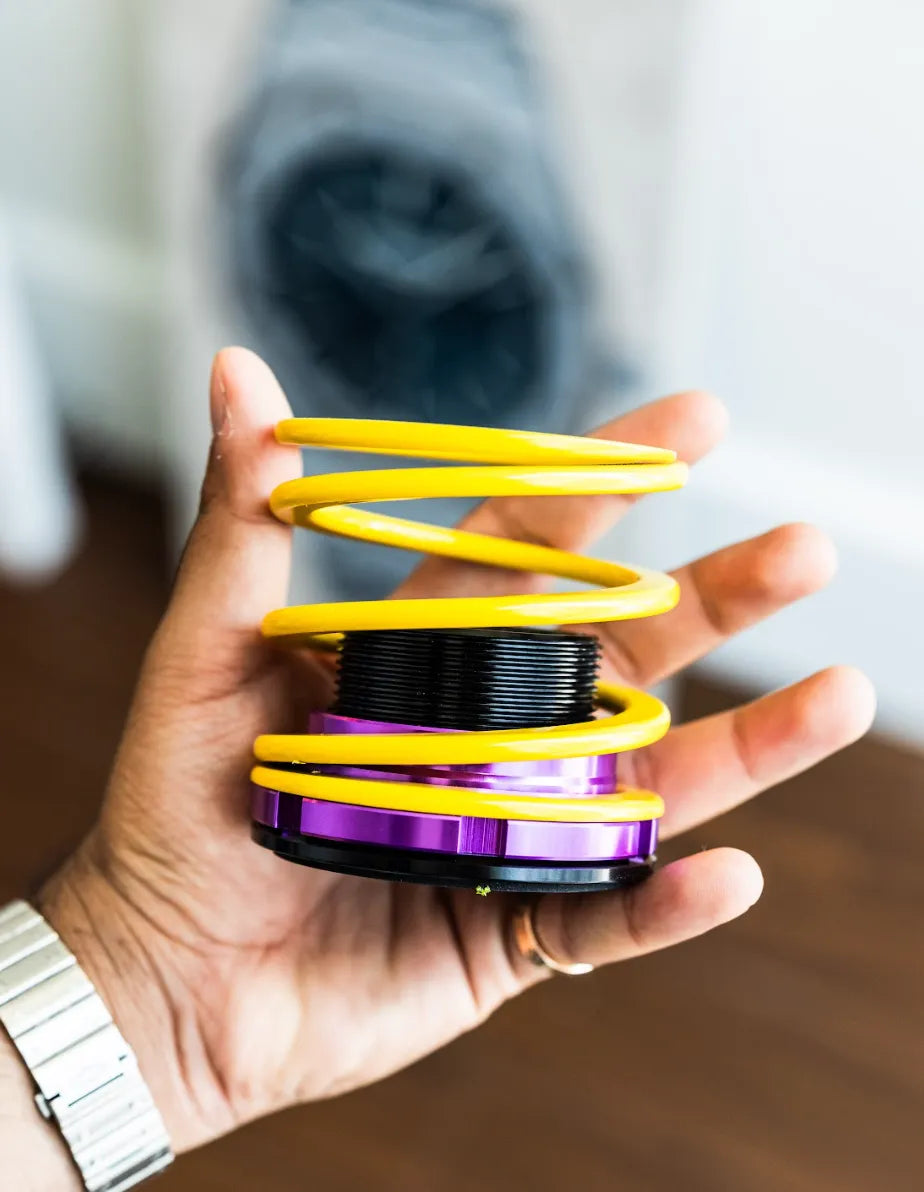 Shock Absorber Pen Holder