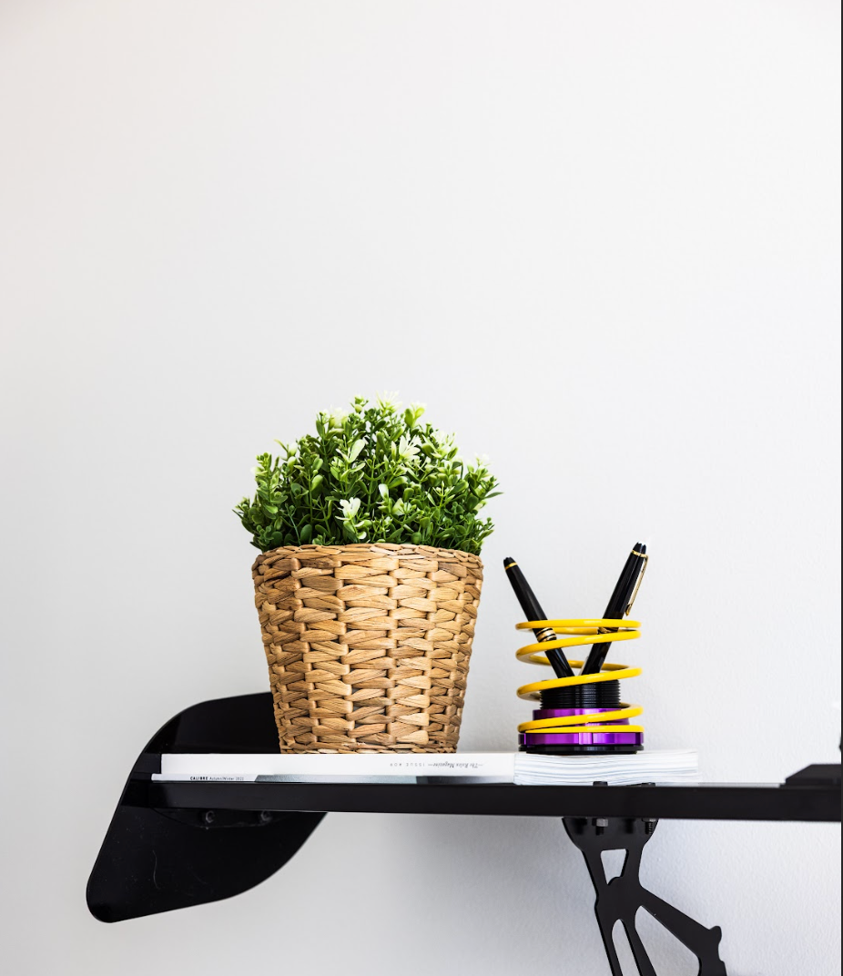 Shock Absorber Pen Holder