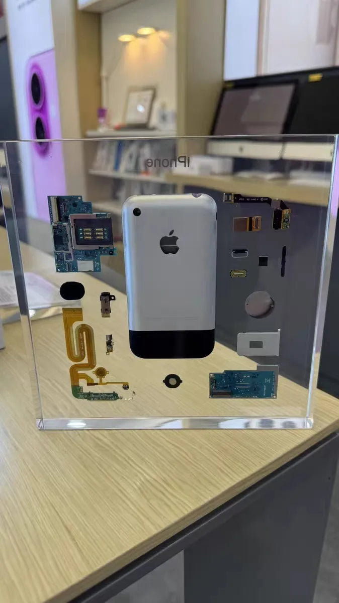 Deconstructed iPhone 1st Gen (Resin)